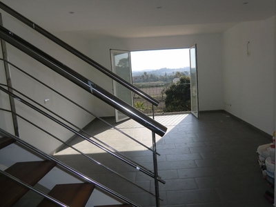 Alquiler de ático en calle Amon Llull de 3 habitaciones con terraza y garaje