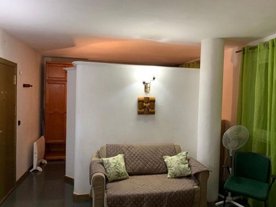 Alquiler de piso en San Lorenzo de 1 habitación con calefacción