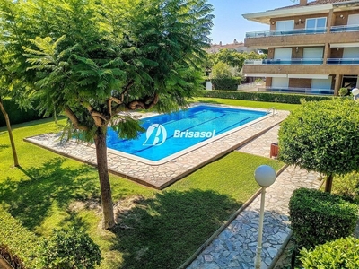 Alquiler de piso en Vilafortuny - Cap de Sant Pere de 1 habitación con terraza y piscina