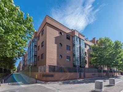 Piso de tres habitaciones Alcalá, Madrid