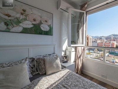 Venta de piso en calle Gonzalo Gallas de 2 habitaciones con terraza y aire acondicionado
