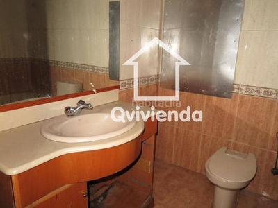 Chalet independiente en venta en vilanova del valles, con 133 m2 y 4 habitaciones y 2 baños. en Vilanova del Vallès