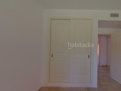 Alquiler ático en c/ del golf urb costa galera solvia inmobiliaria - ático en Estepona