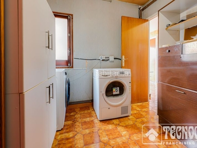 Ático con 3 habitaciones con calefacción y aire acondicionado en Sant Adrià de Besòs