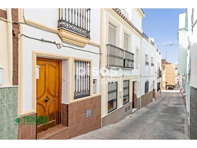 Casa adosada en venta en Coín