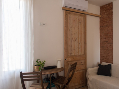 Hermoso apartamento de 1 dormitorio en alquiler en Eixample Barcelona