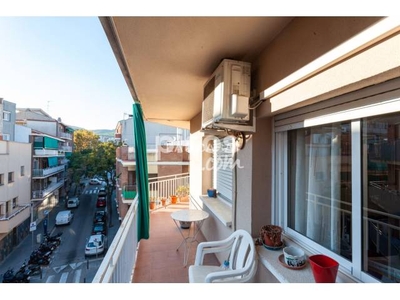 Piso en venta en Carrer De l'Esglesia, cerca de Carrer del Doctor Barraquer