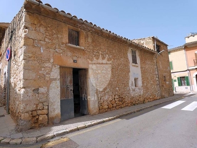 Venta Casa rústica en Carrer de Ses Coves Inca. A reformar 190 m²