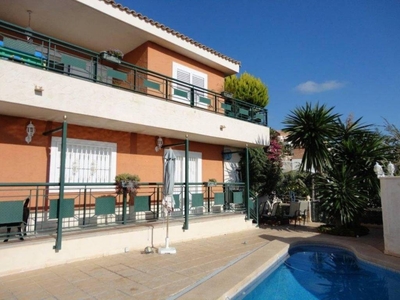 Venta Casa unifamiliar Benidorm. Buen estado con terraza 240 m²