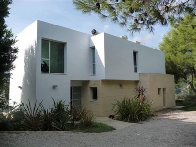 Venta Casa unifamiliar Callosa d'en Sarrià. Nueva con terraza 372 m²
