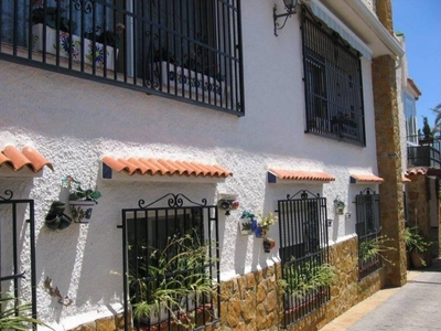 Venta Casa unifamiliar La Nucia. Buen estado con terraza 1800 m²