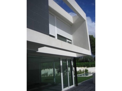 Venta Casa unifamiliar La Nucia. Nueva con terraza 300 m²
