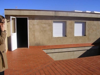 Venta Piso Valverde del Camino. Piso de tres habitaciones Nuevo con terraza