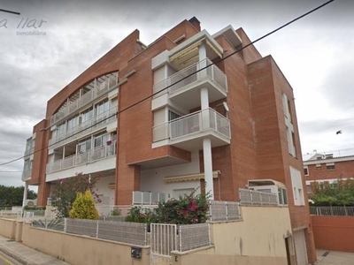 Venta Piso Vandellòs i l'Hospitalet de l'Infant. Piso de tres habitaciones Primera planta con terraza