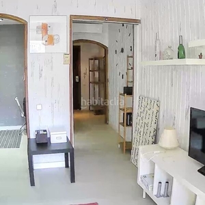 Alquiler apartamento piso de una habitación al lado de las ramblas en Barcelona