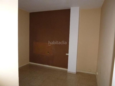 Alquiler piso atico de 2 hab. con 2 terrazas (sin ascensor) en Sant Feliu de Codines