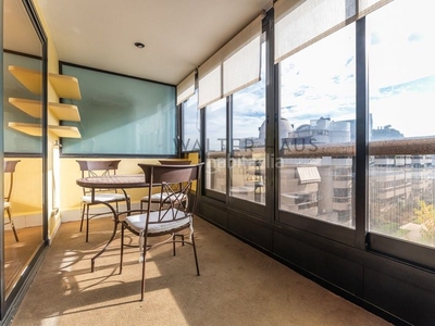 Alquiler ático con 2 habitaciones amueblado con ascensor, piscina y calefacción en Madrid