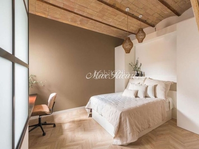 Alquiler ático loft de diseño para entrar a vivir en Barcelona