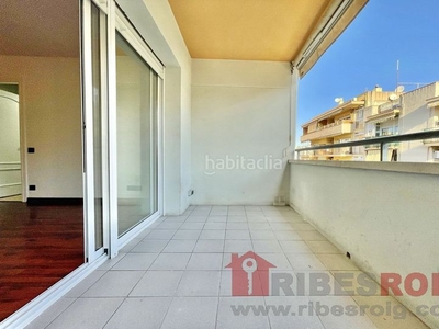 Alquiler dúplex de 120 m2, 2 habitaciones más estudio y parking en Sant Pere de Ribes