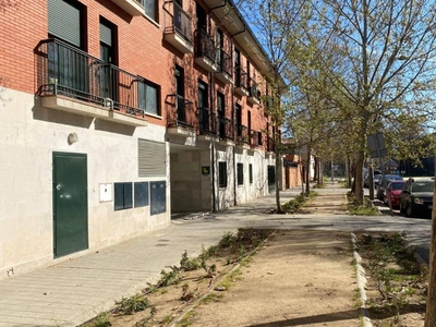 Alquiler Piso Aranjuez. Piso de cuatro habitaciones Segunda planta con terraza