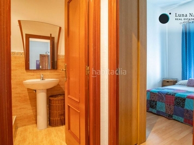 Alquiler piso con 3 habitaciones en Mont Olivet Valencia
