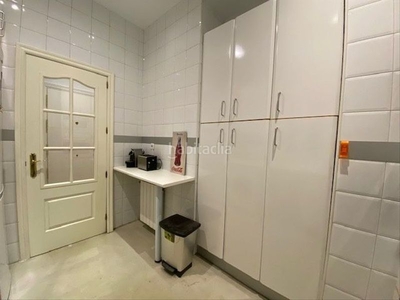 Alquiler piso en Castellana, 80 m2, 2 dormitorios, 2 baños, 2.200 euros en Madrid