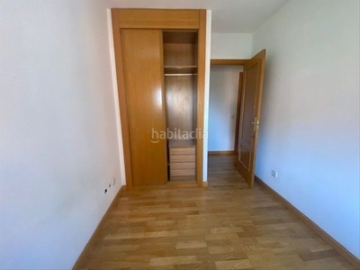 Alquiler piso en el goloso, 94 m2, 3 dormitorios, 2 baños, 1.350 euros en Madrid