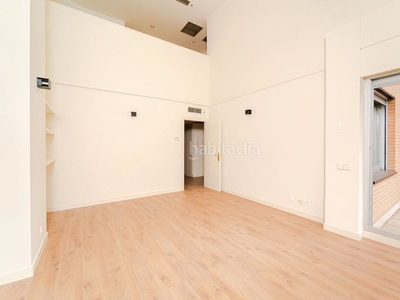 Alquiler piso en josé rizal piso con 2 habitaciones con ascensor y aire acondicionado en Madrid