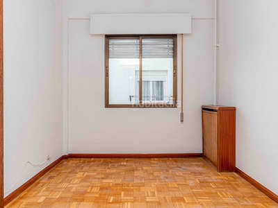 Alquiler piso se alquila piso de tres dormitorios de 94m² en zona de arganzuela en Madrid