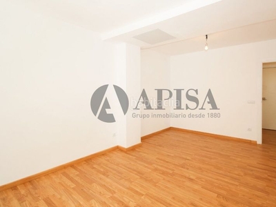 Alquiler planta baja piso reformado tipo loft en ciudad judicial en Hospitalet de Llobregat (L´)