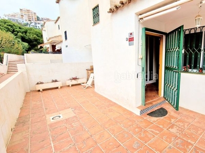 Casa adosada en calle málaga casa adosada con 3 habitaciones amueblada con vistas al mar en Benalmádena