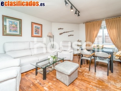 Piso de 88 m² en Calle..