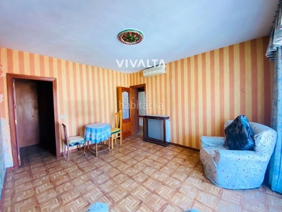 Piso en venta , con 82 m2, 3 habitaciones y 1 baños, aire acondicionado y calefacción gas natural. en Madrid