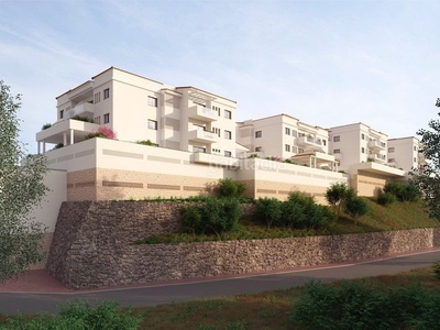 Planta baja piso con terrazas 19.11 m2 orientación este, aparcamiento y trastero en Fuengirola