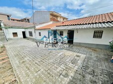 Chalet en venta en Calle de Talavera