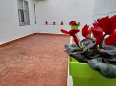 Venta Casa adosada en Santa Pau Alcover. Buen estado plaza de aparcamiento con terraza calefacción central 180 m²