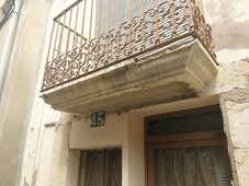 Venta Casa rústica en Carrer Murada de Baix Ulldecona. A reformar 86 m²