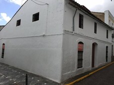 Venta Casa unifamiliar en Avenida extremadura Oliva de La Frontera. A reformar 264 m²