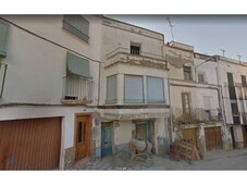 Venta Casa unifamiliar en Calle LES VOLTES 24 Riba-Roja d'Ebre. A reformar 189 m²