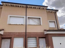 Venta Casa unifamiliar en Calle SAN MARCOS 1 Magaz de Pisuerga. Con balcón 120 m²