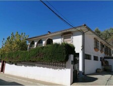 Venta Casa unifamiliar en Navas 27 Navarredonda de Gredos. Con terraza 544 m²