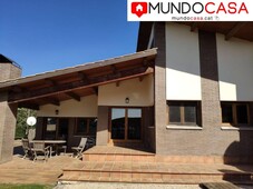 Venta Casa unifamiliar Sant Julià de Ramis. 280 m²