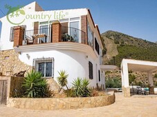 Venta Chalet Canillas de Aceituno. Buen estado 142 m²