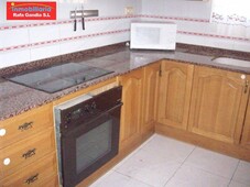 Venta Piso Ontinyent. Piso de cuatro habitaciones Quinta planta con balcón