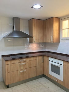 Alquiler ático en carrer copernic atico,duplex, tranquilo, soleado en Barcelona