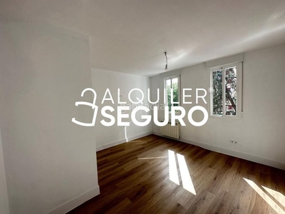 Alquiler piso c/ tembleque en Aluche Madrid