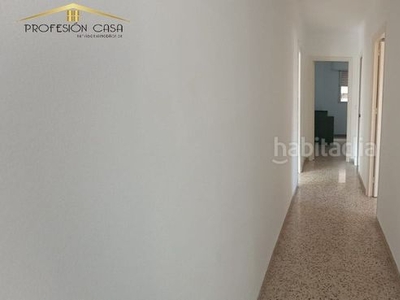 Alquiler piso en alquiler en vialia, 4 dormitorios. en Málaga