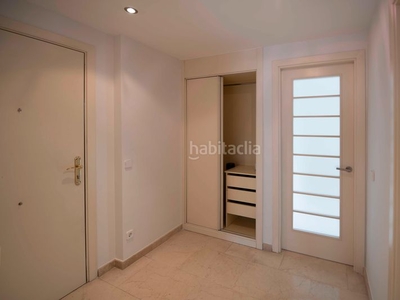 Alquiler piso magnifico y luminoso piso sin amueblar de 124 m2 y 2 habitaciones, situado en urbanización cerrada. en Madrid