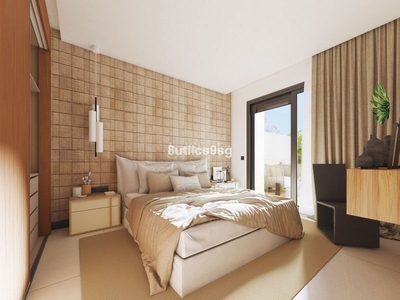 Ático con 3 habitaciones con parking, calefacción, aire acondicionado y vistas a la montaña en Marbella