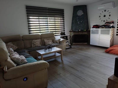 Casa con 4 habitaciones con parking y calefacción en Lliçà d´Amunt